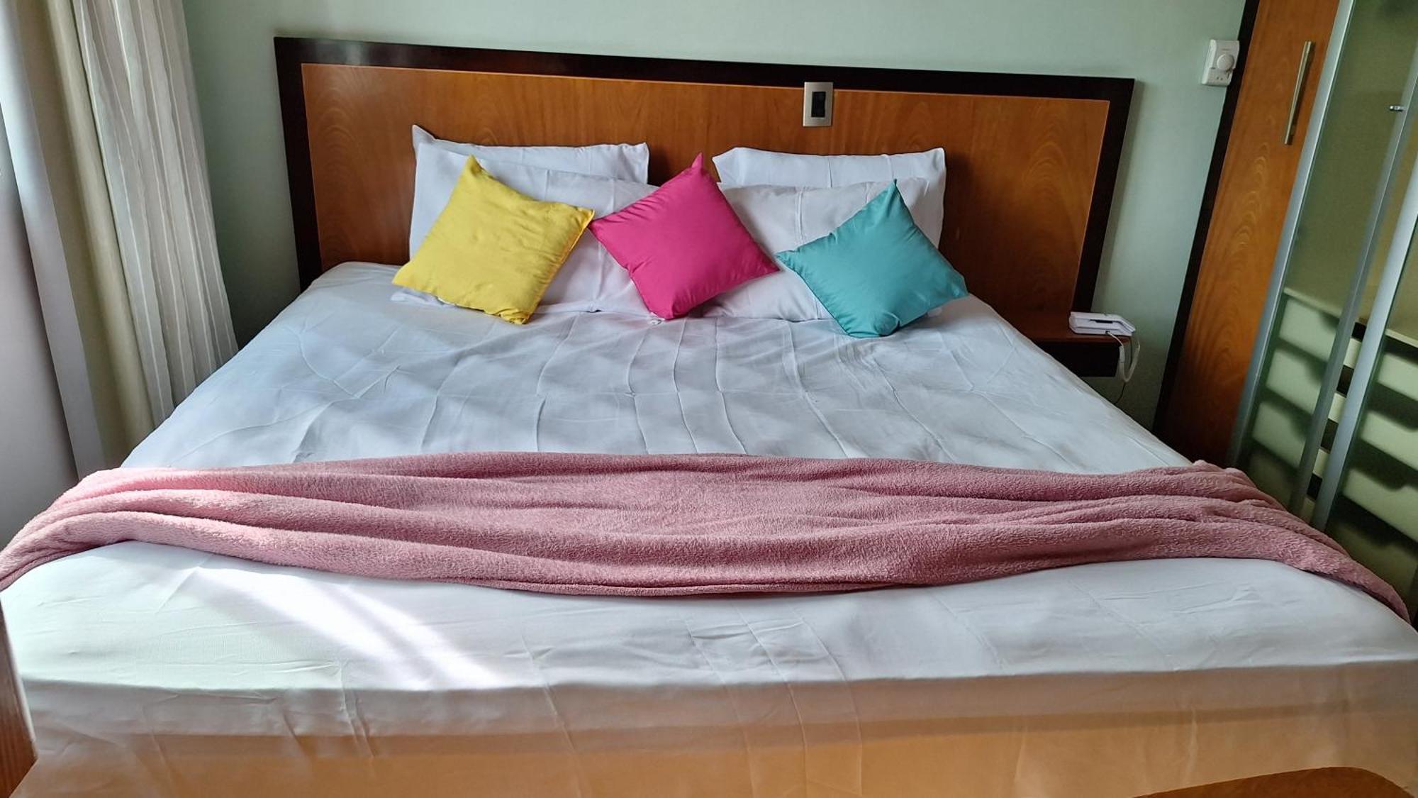 Apartamento In Avenida Ibirapuera , Luxuoso , Custo Beneficio