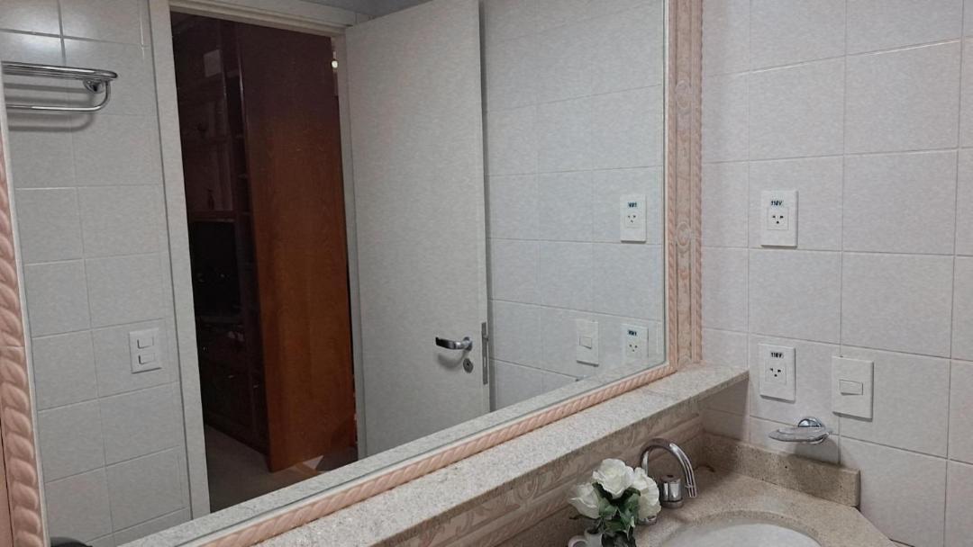 In Avenida Ibirapuera , Luxuoso , Custo Beneficio Apartamento